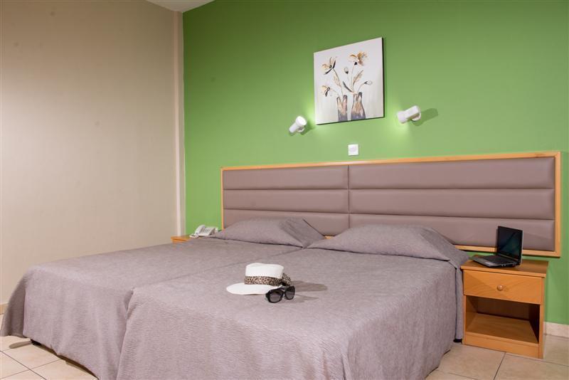 New Famagusta Hotel & Suites Ayia Napa Exterior foto