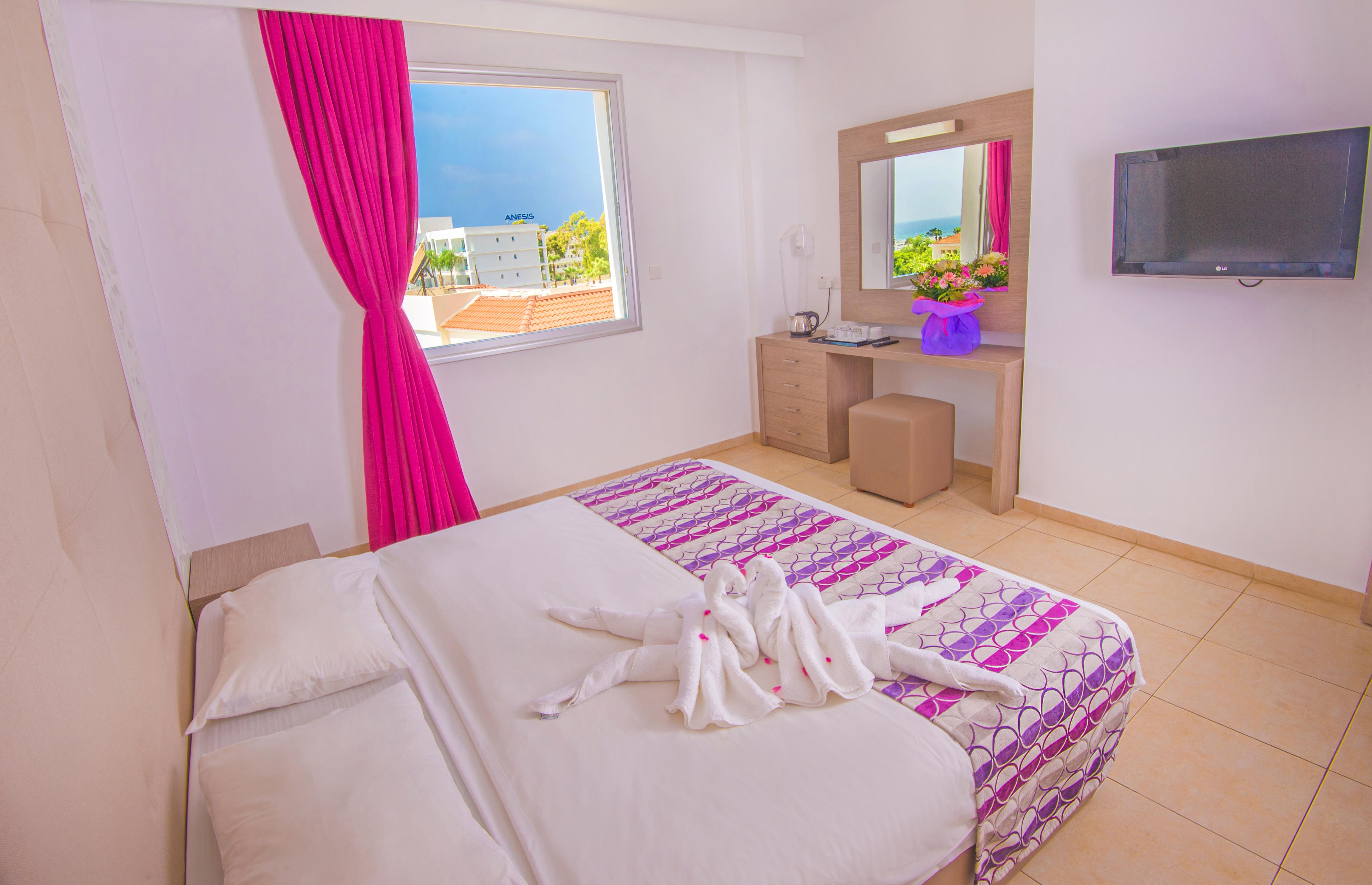 New Famagusta Hotel & Suites Ayia Napa Exterior foto